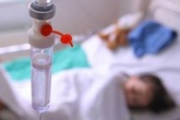 Cậu bé 3 tuổi bị teo não như cụ ông 80, vừa lật áo khám bác sĩ đã giật mình và sự thật kinh hoàng được phơi bày Cậu bé 3 tuổi bị teo não như cụ ông 80, vừa lật áo khám bác sĩ đã giật mình và sự thật kinh hoàng được phơi bày