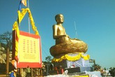Cận cảnh tượng đồng kỷ lục Việt Nam Cận cảnh tượng đồng kỷ lục Việt Nam