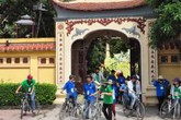 Sĩ tử ăn cơm chay, ngủ miễn phí ở Chùa Bằng Sĩ tử ăn cơm chay, ngủ miễn phí ở Chùa Bằng