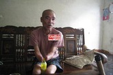Chuyện tình kỳ lạ và ước mơ hiến mắt đổi… một bản nhạc của người đàn ông cụt hai tay Chuyện tình kỳ lạ và ước mơ hiến mắt đổi… một bản nhạc của người đàn ông cụt hai tay