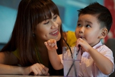 Thân Thuý Hà và ước mơ cháy bỏng về ngôi nhà có hai người đàn ông Thân Thuý Hà và ước mơ cháy bỏng về ngôi nhà có hai người đàn ông