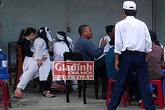 Nỗi khổ tâm của người phụ nữ thương xót đứa con yểu mệnh và lo lắng cho chồng trong những ngày tù tội Nỗi khổ tâm của người phụ nữ thương xót đứa con yểu mệnh và lo lắng cho chồng trong những ngày tù tội