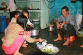 Hành trình 20 năm lưu lạc và ngày đoàn viên đẫm nước mắt của một ngư dân rơi giữa biển khơi Hành trình 20 năm lưu lạc và ngày đoàn viên đẫm nước mắt của một ngư dân rơi giữa biển khơi