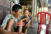 Bi kịch người cha già nuốt nỗi đau khi con gái tâm thần bị kẻ đồi bại "yêu" đến có thai Bi kịch người cha già nuốt nỗi đau khi con gái tâm thần bị kẻ đồi bại "yêu" đến có thai