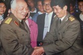 Mỗi khi Đại tướng về Quảng Bình, người dân gần như quên ăn để chờ đón Mỗi khi Đại tướng về Quảng Bình, người dân gần như quên ăn để chờ đón