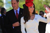 Khám phá bộ sưu tập túi lịch lãm của công nương Kate Middleton Khám phá bộ sưu tập túi lịch lãm của công nương Kate Middleton