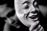 Bộ Công thương im lặng trước sự "nhảy múa" của giá điện: Im lặng là... tiền! Bộ Công thương im lặng trước sự "nhảy múa" của giá điện: Im lặng là... tiền!
