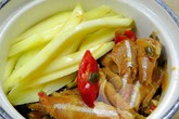 Cá cơm kho xoài ngon lạ Cá cơm kho xoài ngon lạ