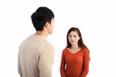 Lương chồng không đủ mua sữa cho con Lương chồng không đủ mua sữa cho con