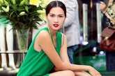 Anh Thư diện váy mini phô diễn chân thon dài Anh Thư diện váy mini phô diễn chân thon dài