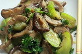 Thêm một món mướp xào cho cả nhà ngon miệng! Thêm một món mướp xào cho cả nhà ngon miệng!