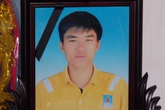Trao tặng huy hiệu “Tuổi trẻ dũng cảm” cho Trần Hữu Hiệp Trao tặng huy hiệu “Tuổi trẻ dũng cảm” cho Trần Hữu Hiệp