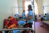 Thanh Hóa: 71 công nhân nhập viện sau bữa cơm trưa Thanh Hóa: 71 công nhân nhập viện sau bữa cơm trưa