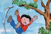 Trèo cây chơi, bé gái bị ngã vỡ gan Trèo cây chơi, bé gái bị ngã vỡ gan