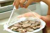 13 mẫu màng bọc chứa chất gây rối loạn nội tiết 13 mẫu màng bọc chứa chất gây rối loạn nội tiết