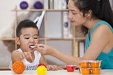 Những nguyên tắc khi cho bé ăn dặm Những nguyên tắc khi cho bé ăn dặm