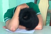 Mất "trái cấm", nữ sinh nhịn đói chờ "người yêu sét đánh" trong nhà nghỉ Mất "trái cấm", nữ sinh nhịn đói chờ "người yêu sét đánh" trong nhà nghỉ