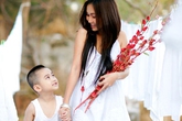 Những bà mẹ đơn thân mạnh mẽ của Vbiz Những bà mẹ đơn thân mạnh mẽ của Vbiz
