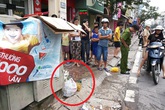 Phát hiện một xác thai nhi bỏ rơi bên vỉa hè Phát hiện một xác thai nhi bỏ rơi bên vỉa hè