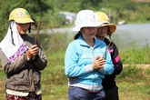 Đẫm nước mắt cha mẹ mong con bên bờ Sêrêpok Đẫm nước mắt cha mẹ mong con bên bờ Sêrêpok