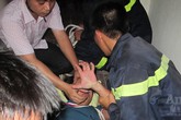 Cuộc giải cứu "nghẹt thở" thiếu nữ 20 tuổi nhảy lầu tự tử Cuộc giải cứu "nghẹt thở" thiếu nữ 20 tuổi nhảy lầu tự tử