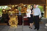 Bố tỷ phú 1 tuổi nổi danh với những câu chuyện 'điên' Bố tỷ phú 1 tuổi nổi danh với những câu chuyện 'điên'