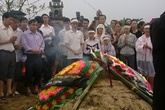 Xót thương giáo viên tử nạn vì lũ cuốn Xót thương giáo viên tử nạn vì lũ cuốn