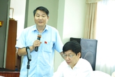 Nên quy định mỗi gia đình phảo có bình chữa cháy Nên quy định mỗi gia đình phảo có bình chữa cháy