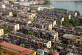 Ngày cuối chốt hồ sơ bán nhà 61: Công chức chong đèn phục vụ dân Ngày cuối chốt hồ sơ bán nhà 61: Công chức chong đèn phục vụ dân