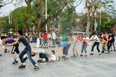 Nạn rạch đùi thiếu nữ, thật hay không? Nạn rạch đùi thiếu nữ, thật hay không?