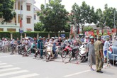 Cận cảnh tòa trung tâm thương mại ở Hải Dương bị thiêu trụi Cận cảnh tòa trung tâm thương mại ở Hải Dương bị thiêu trụi