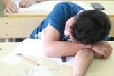 Nói gì với con khi bài thi không như ý? Nói gì với con khi bài thi không như ý?