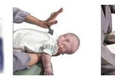 Sơ cứu ban đầu khi hóc dị vật: Không móc họng, cố nuốt Sơ cứu ban đầu khi hóc dị vật: Không móc họng, cố nuốt