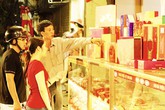 Làm bánh Trung thu siêu đắt chỉ để lấy danh Làm bánh Trung thu siêu đắt chỉ để lấy danh