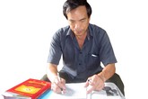 Người cảnh vệ có hơn 40 năm may mắn Người cảnh vệ có hơn 40 năm may mắn