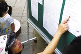 Tiền trường đầu năm học: Xé nhỏ mà vẫn to Tiền trường đầu năm học: Xé nhỏ mà vẫn to