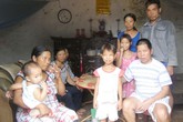 Đại gia đình câm, điếc ở Sóc Sơn, Hà Nội: Ước mơ về chiếc đèn ông sao Đại gia đình câm, điếc ở Sóc Sơn, Hà Nội: Ước mơ về chiếc đèn ông sao