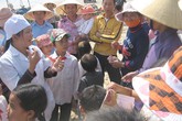 Tiếp thị xã hội các PTTT tại An Giang: Bỏ dần thói quen “miễn phí” Tiếp thị xã hội các PTTT tại An Giang: Bỏ dần thói quen “miễn phí”
