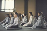 "Thâm cung bí sử" (54-4): Tu tại gia "Thâm cung bí sử" (54-4): Tu tại gia
