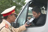 Triển khai kiểm tra nồng độ cồn siêu tốc Triển khai kiểm tra nồng độ cồn siêu tốc