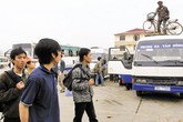 Vận tải hành khách Tết 2014: Mua vé xe cũng cần chứng minh nhân dân Vận tải hành khách Tết 2014: Mua vé xe cũng cần chứng minh nhân dân