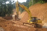 Mở đường phá luôn di tích Mở đường phá luôn di tích
