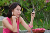 Ế sưng vì ai "cưa" cũng nghĩ là trai đào mỏ Ế sưng vì ai "cưa" cũng nghĩ là trai đào mỏ