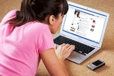 Vợ sắp cưới đòi chia tay vì lời đùa trên Facebook Vợ sắp cưới đòi chia tay vì lời đùa trên Facebook
