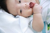 Giúp bé phát triển trí não nhờ thức ăn và giấc ngủ Giúp bé phát triển trí não nhờ thức ăn và giấc ngủ