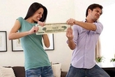 Đưa cho vợ 1 triệu/tháng nhưng đòi ăn ngon mặc đẹp Đưa cho vợ 1 triệu/tháng nhưng đòi ăn ngon mặc đẹp
