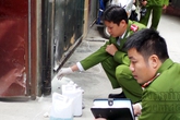 Đốt nhà hàng xóm vì bị trẻ quấy khóc không ngủ được Đốt nhà hàng xóm vì bị trẻ quấy khóc không ngủ được
