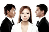 Phụ nữ Việt thích lấy chồng Tây vì đàn ông ta kém cỏi? Phụ nữ Việt thích lấy chồng Tây vì đàn ông ta kém cỏi?