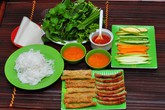 Nem nướng và lẩu gà cực ngon phố Cửa Bắc Nem nướng và lẩu gà cực ngon phố Cửa Bắc