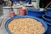 Tận mắt nhìn quy trình làm mứt sẽ... hết muốn ăn Tận mắt nhìn quy trình làm mứt sẽ... hết muốn ăn